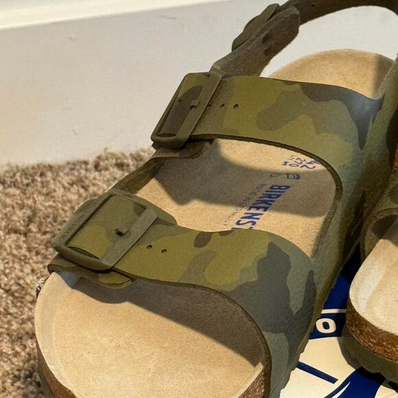 NIB Birkenstock Milano Birko-Flor sandals Size size 42 (mens 9) Retail: $123.95